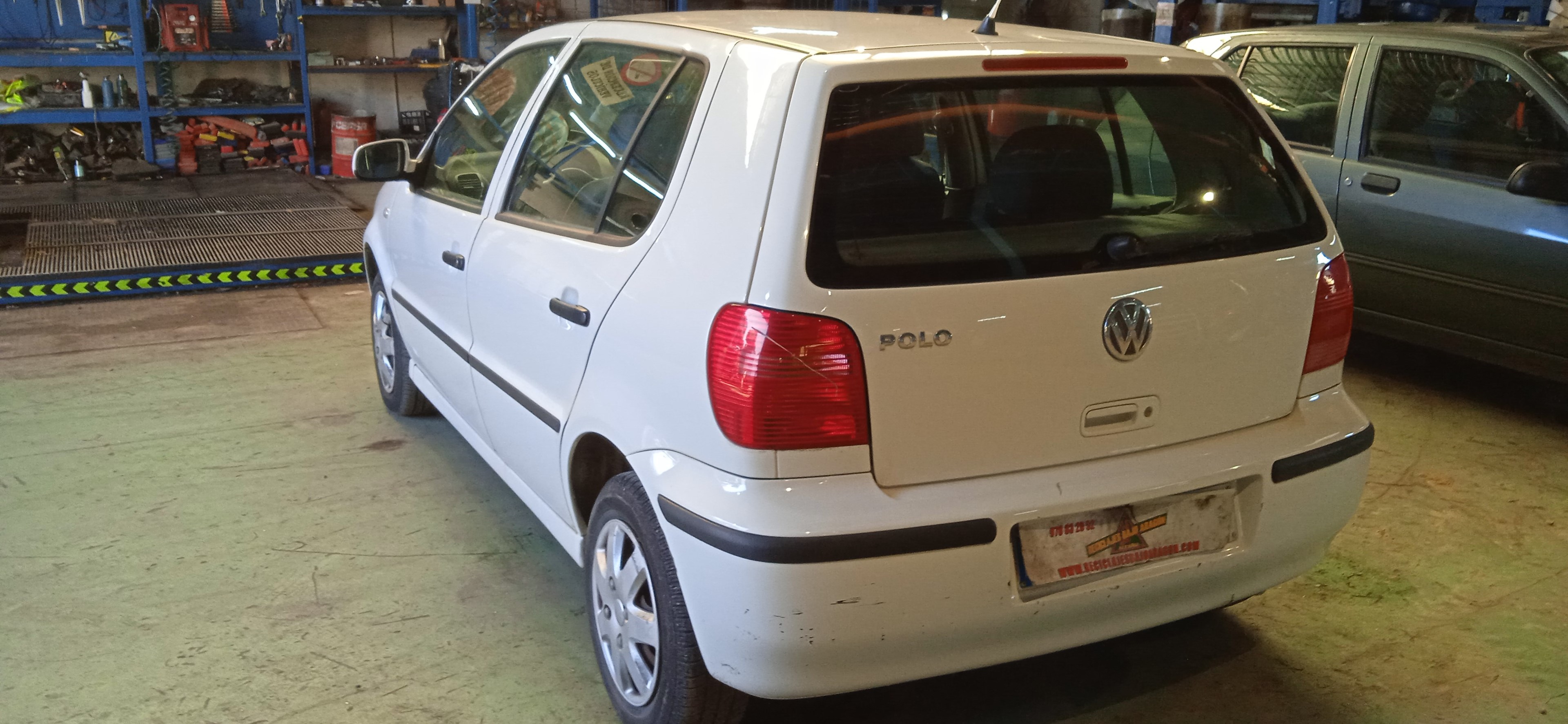 CERRADURA PUERTA DELANTERA IZQUIERDA VOLKSWAGEN PO 