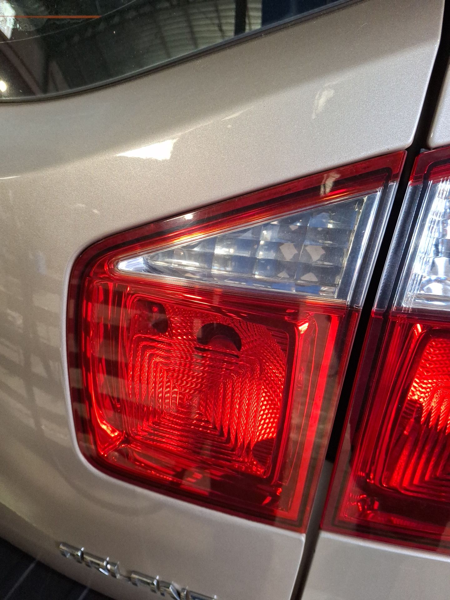 PUERTA TRASERA DERECHA CHEVROLET ORLANDO 