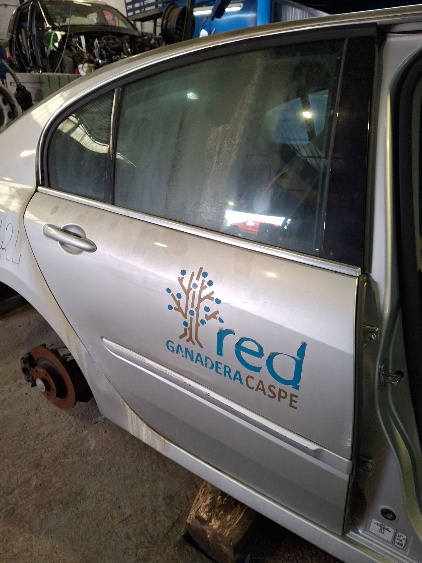 PUERTA TRASERA DERECHA RENAULT LAGUNA 