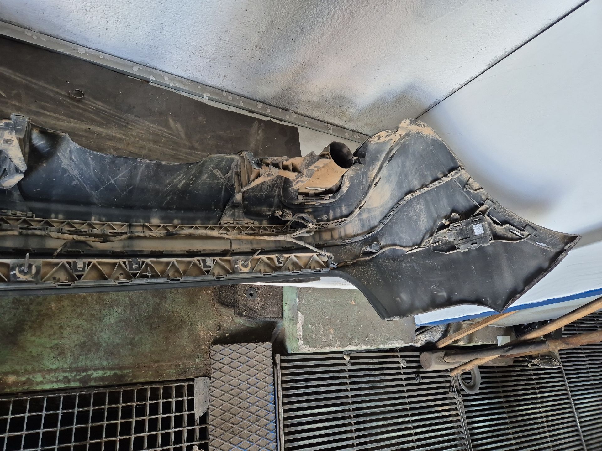 PARAGOLPES TRASERO MERCEDES-BENZ CLASE GLA 