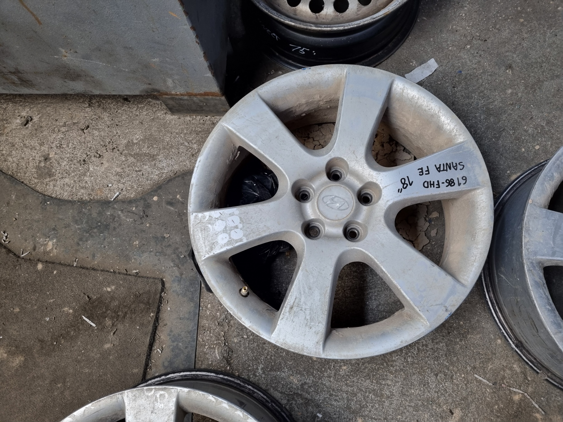 JUEGO LLANTAS HYUNDAI SANTA D4EB