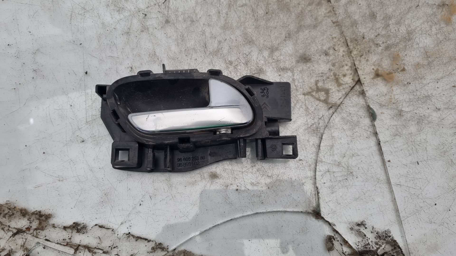 MANETA INT TRAS DCHA CITROEN C4 LIM. 9H06