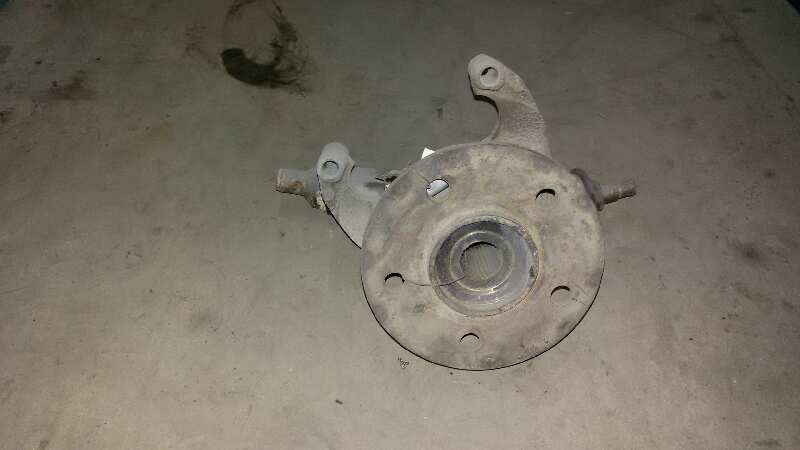 MANGUETA DELANTERA IZQUIERDA MERCEDES-BENZ MB 