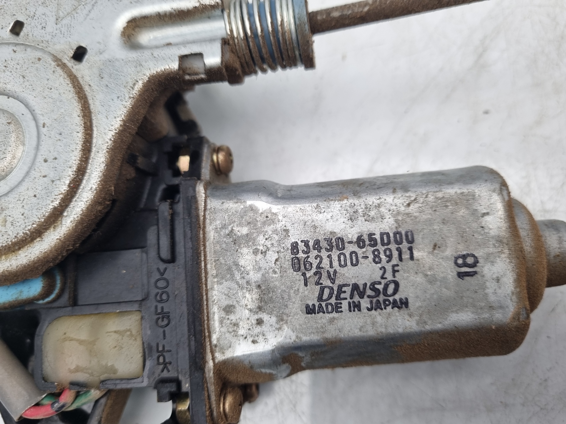 ELEVALUNAS DELANTERO DERECHO SUZUKI GRAND RHW