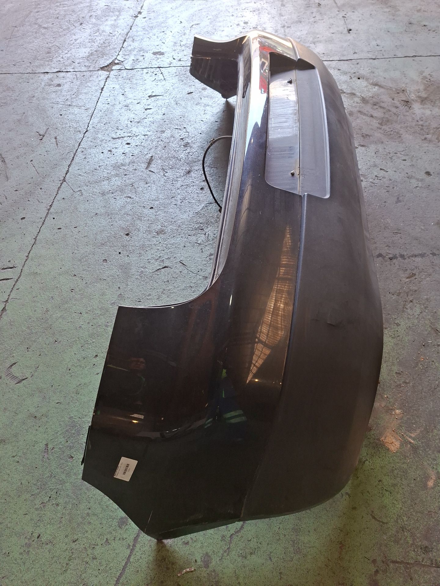 PARAGOLPES TRASERO VOLKSWAGEN GOLF 