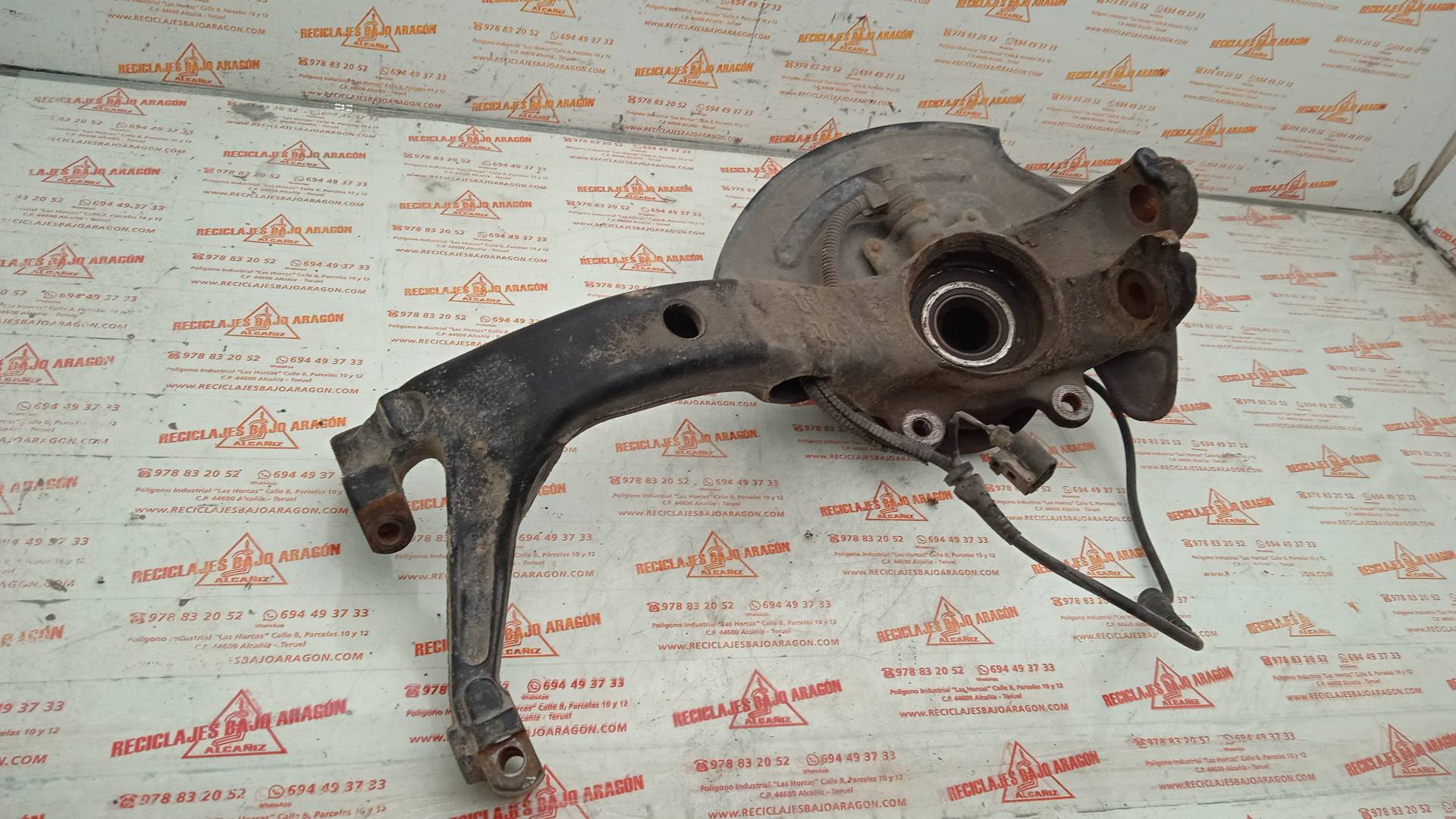 MANGUETA DELANTERA IZQUIERDA VOLKSWAGEN PASSAT ATJ