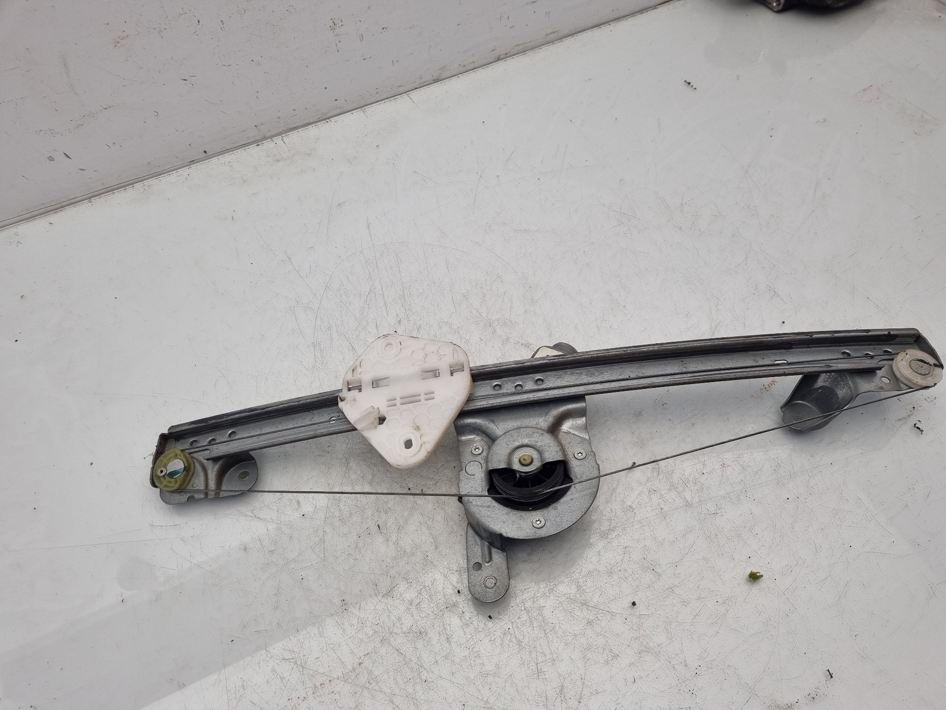 ELEVALUNAS DELANTERO DERECHO DACIA LOGAN K7M F7