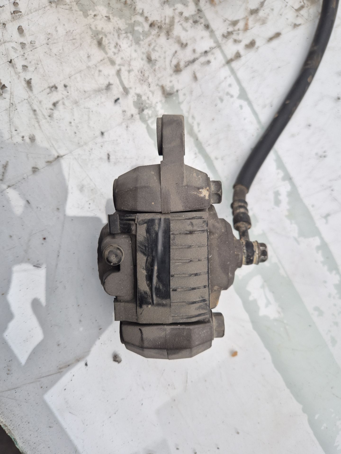 PINZA FRENO TRASERA DERECHA SUZUKI GSX 