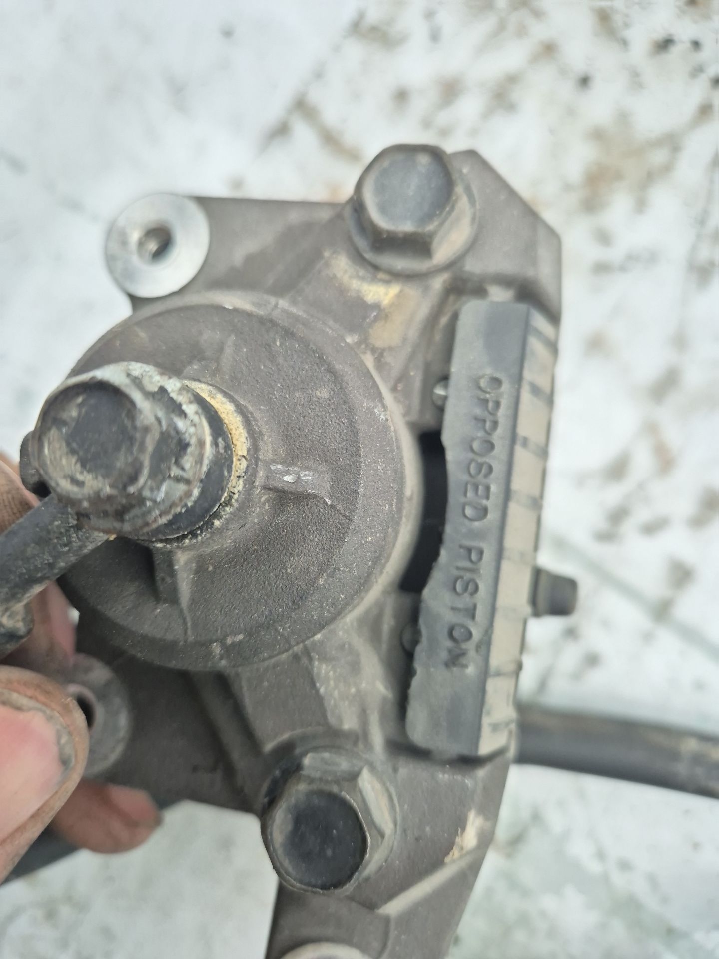 PINZA FRENO TRASERA DERECHA SUZUKI GSX 