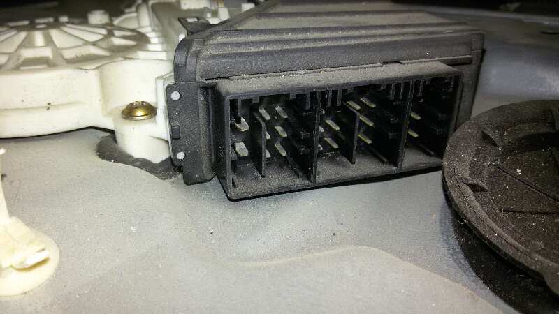 ELEVALUNAS DELANTERO DERECHO SEAT IBIZA 