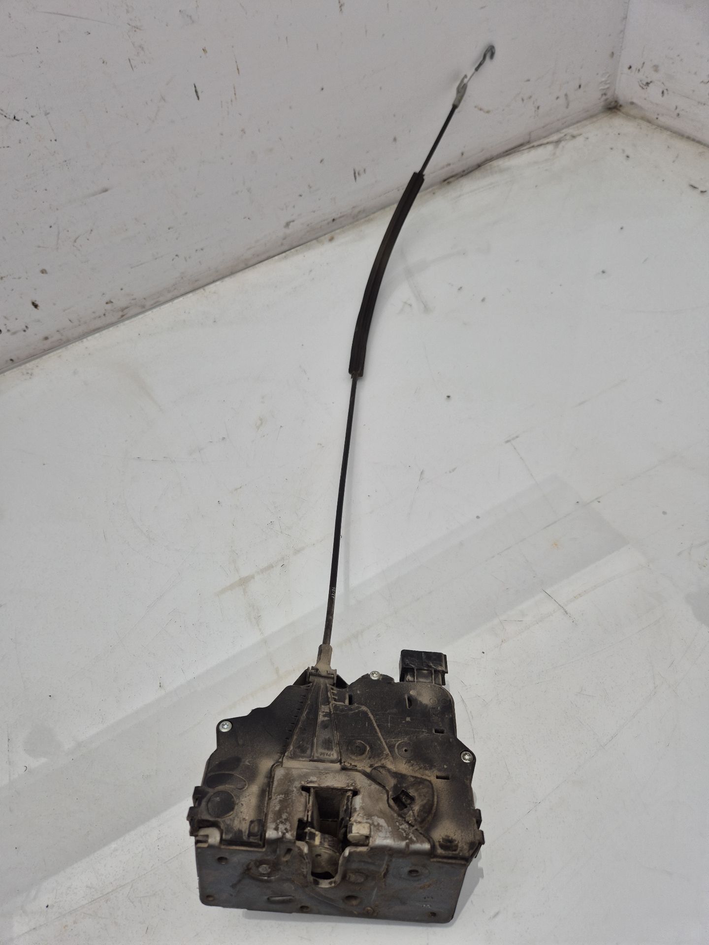 CERRADURA PUERTA DELANTERA DERECHA OPEL CORSA 
