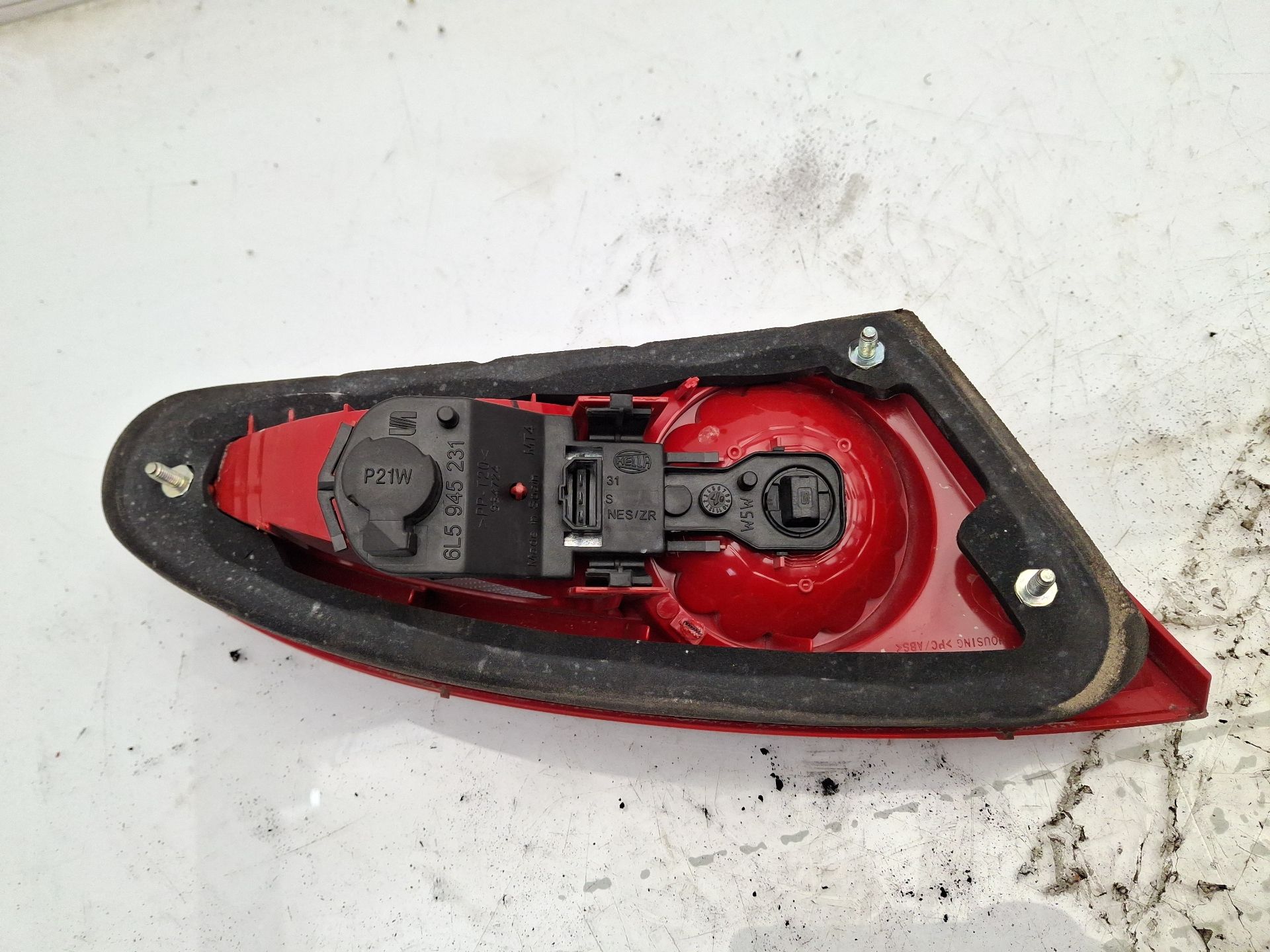 PILOTO ANTINIEBLA TRASERO DERECHO SEAT LEON 