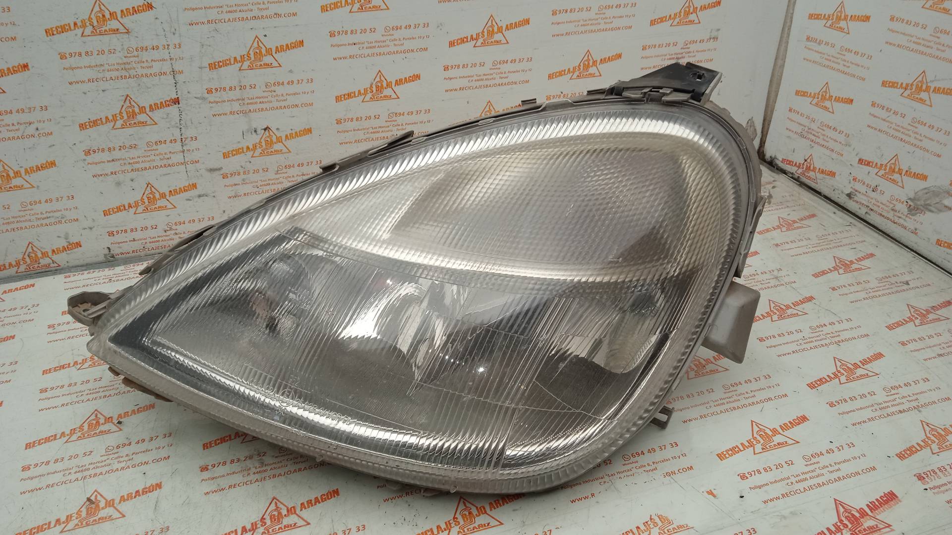 FARO IZQUIERDO MERCEDES-BENZ CLASE A M166990