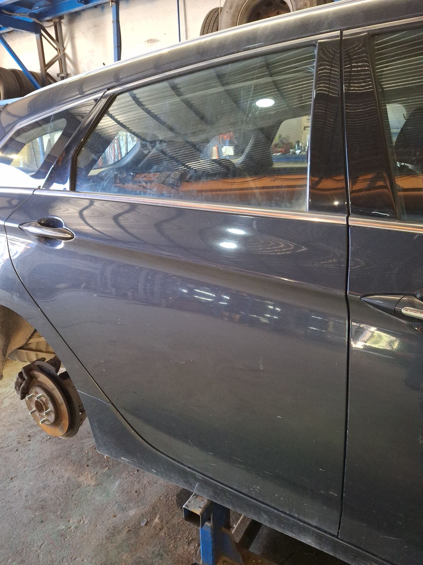PUERTA TRASERA DERECHA HYUNDAI i40 