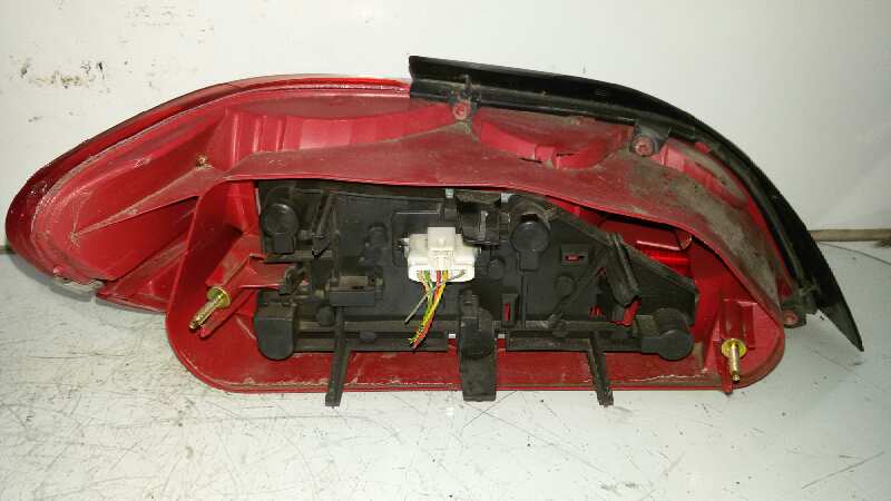 PILOTO TRASERO DERECHO PEUGEOT 406 RHYDW10TD