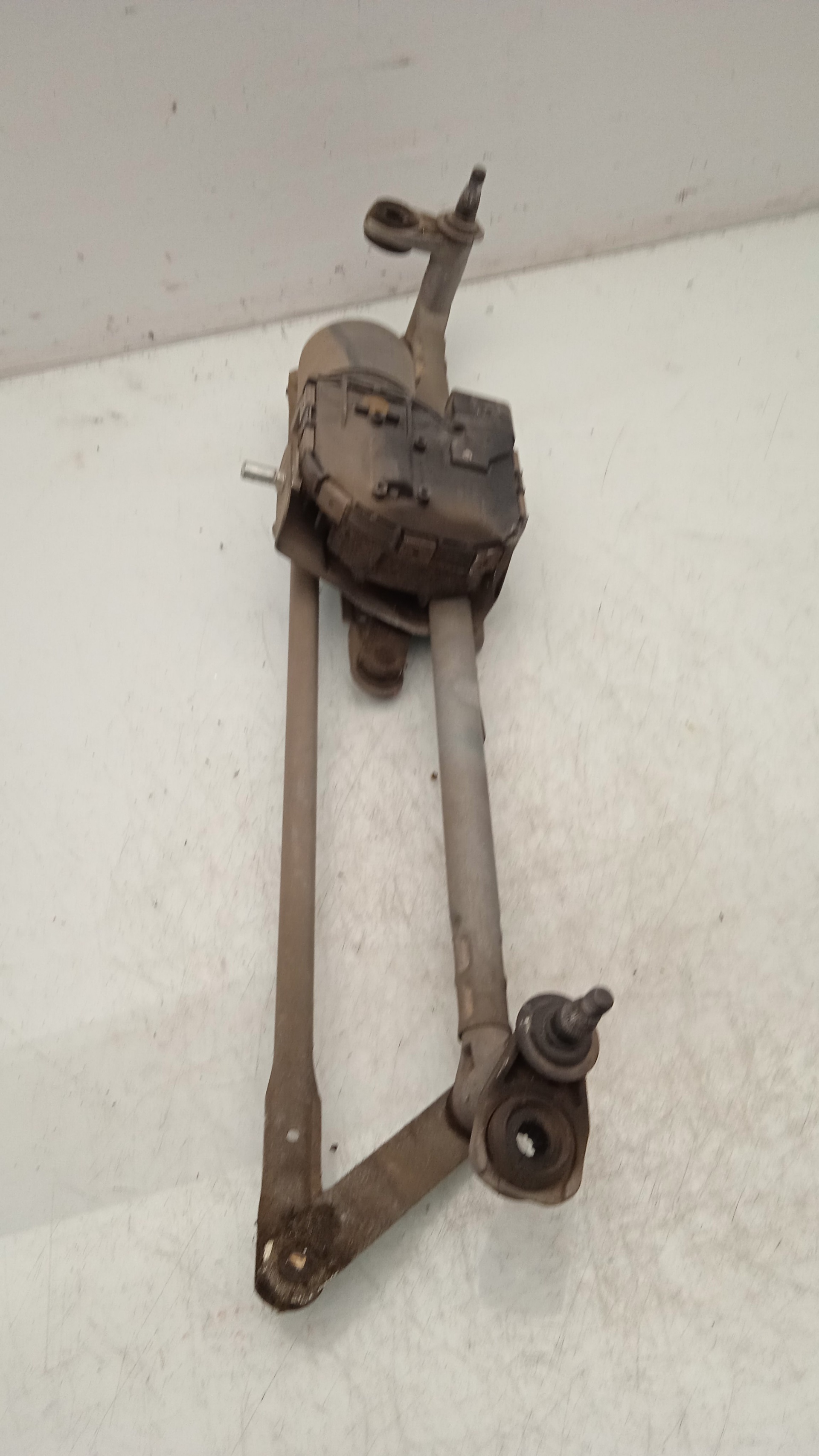 MOTOR LIMPIA DELANTERO VOLKSWAGEN GOLF CAY