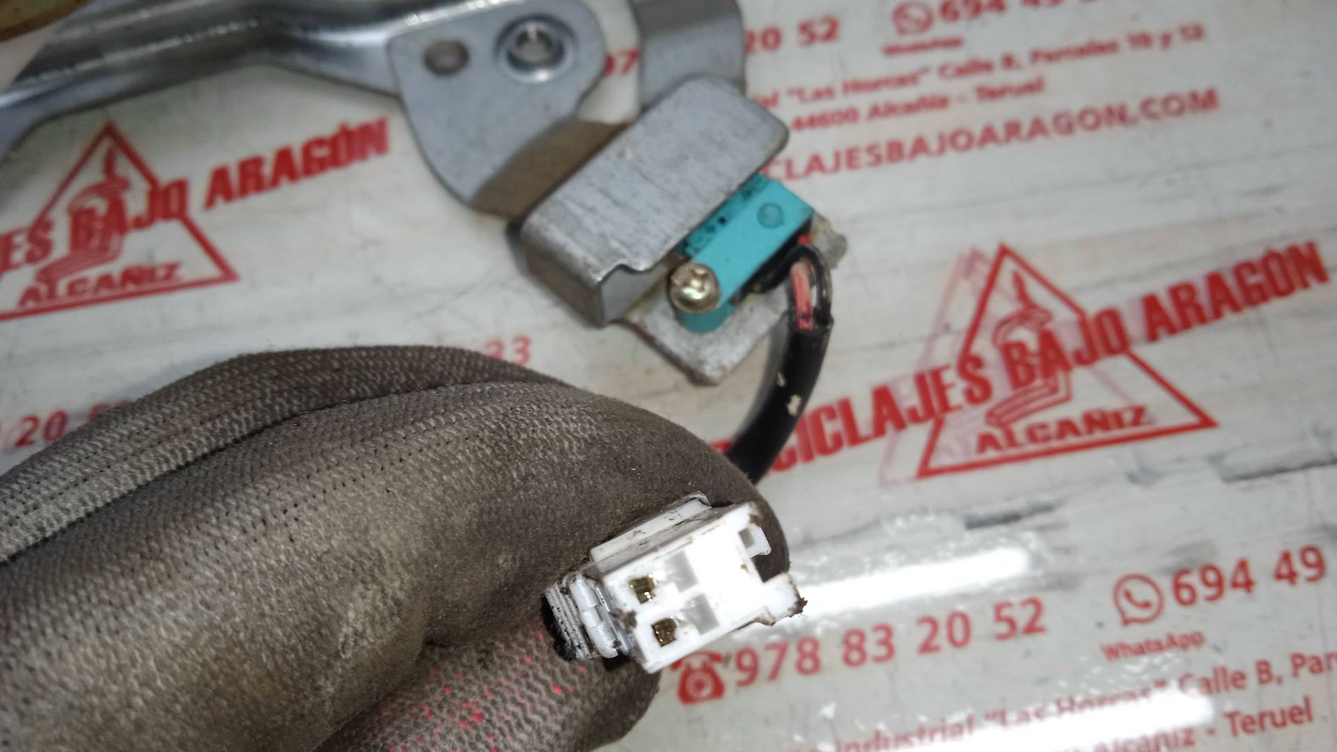 ELEVALUNAS DELANTERO IZQUIERDO MITSUBISHI MONTERO D 4056