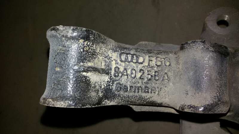 MANGUETA DELANTERA DERECHA AUDI 80 AAZ