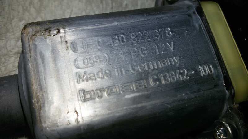 MOTOR ELEVALUNAS DELANTERO DERECHO VOLKSWAGEN GOLF CRB