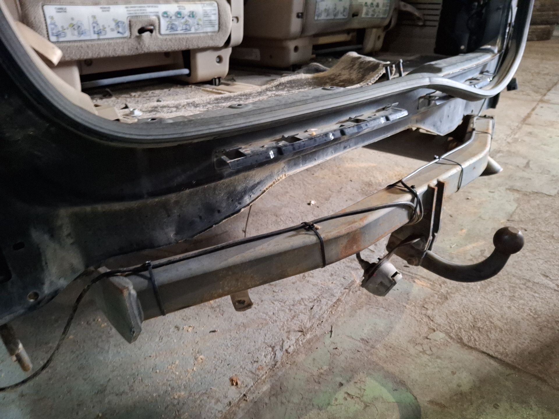  KIA CARNIVAL 2.9 CRDi CAT