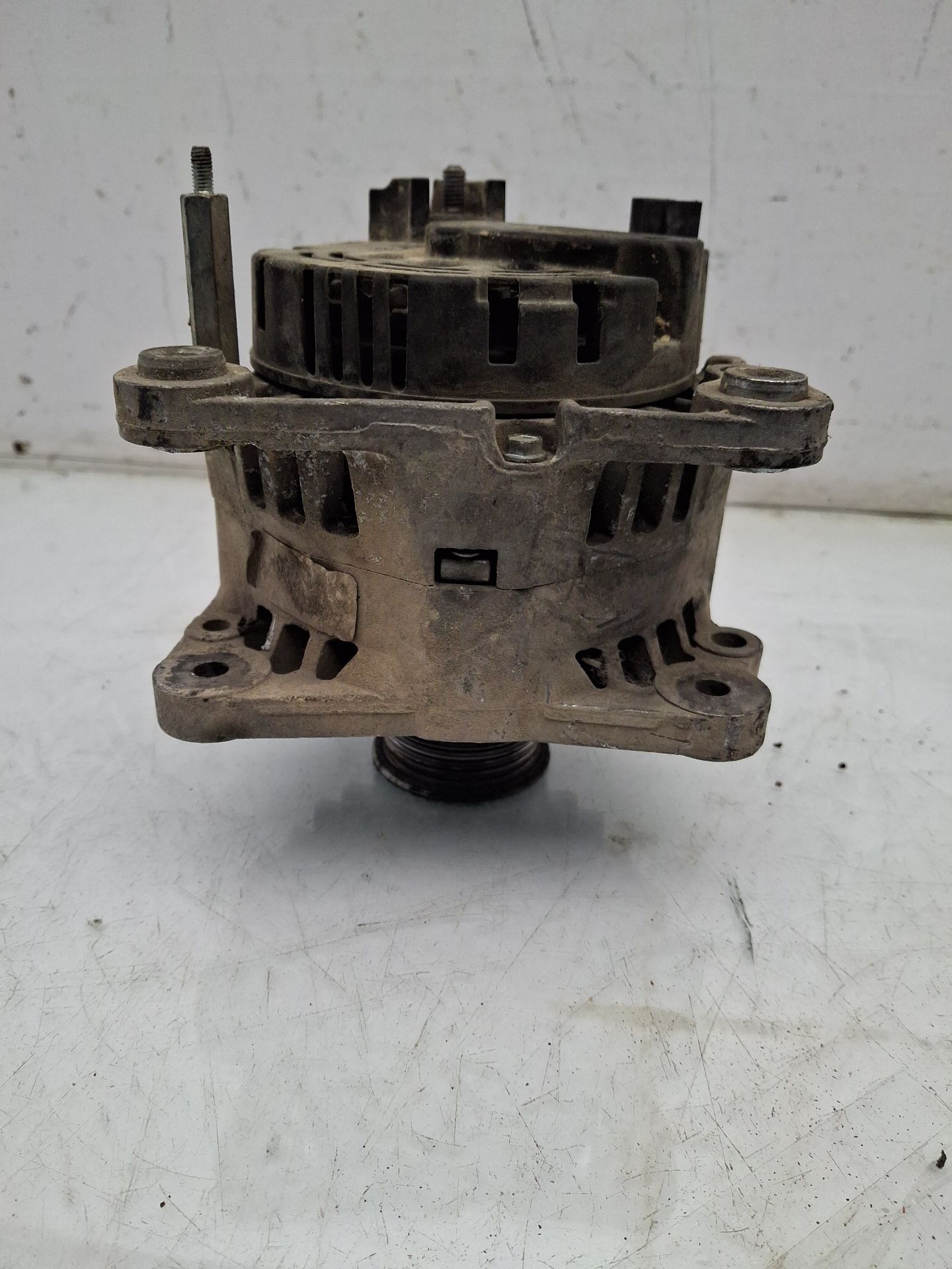 ALTERNADOR VOLKSWAGEN GOLF 