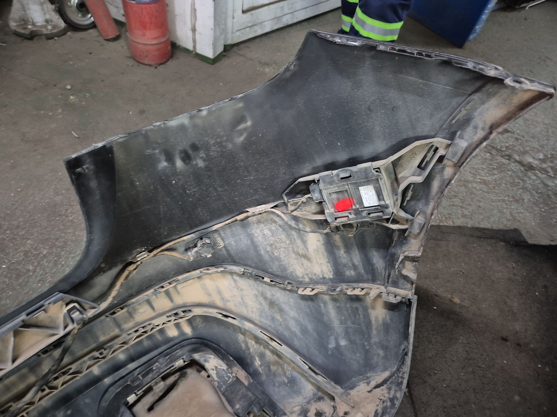 PARAGOLPES TRASERO MERCEDES-BENZ CLASE GLA 