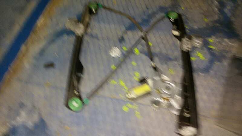 ELEVALUNAS DELANTERO DERECHO FORD FOCUS FYDA