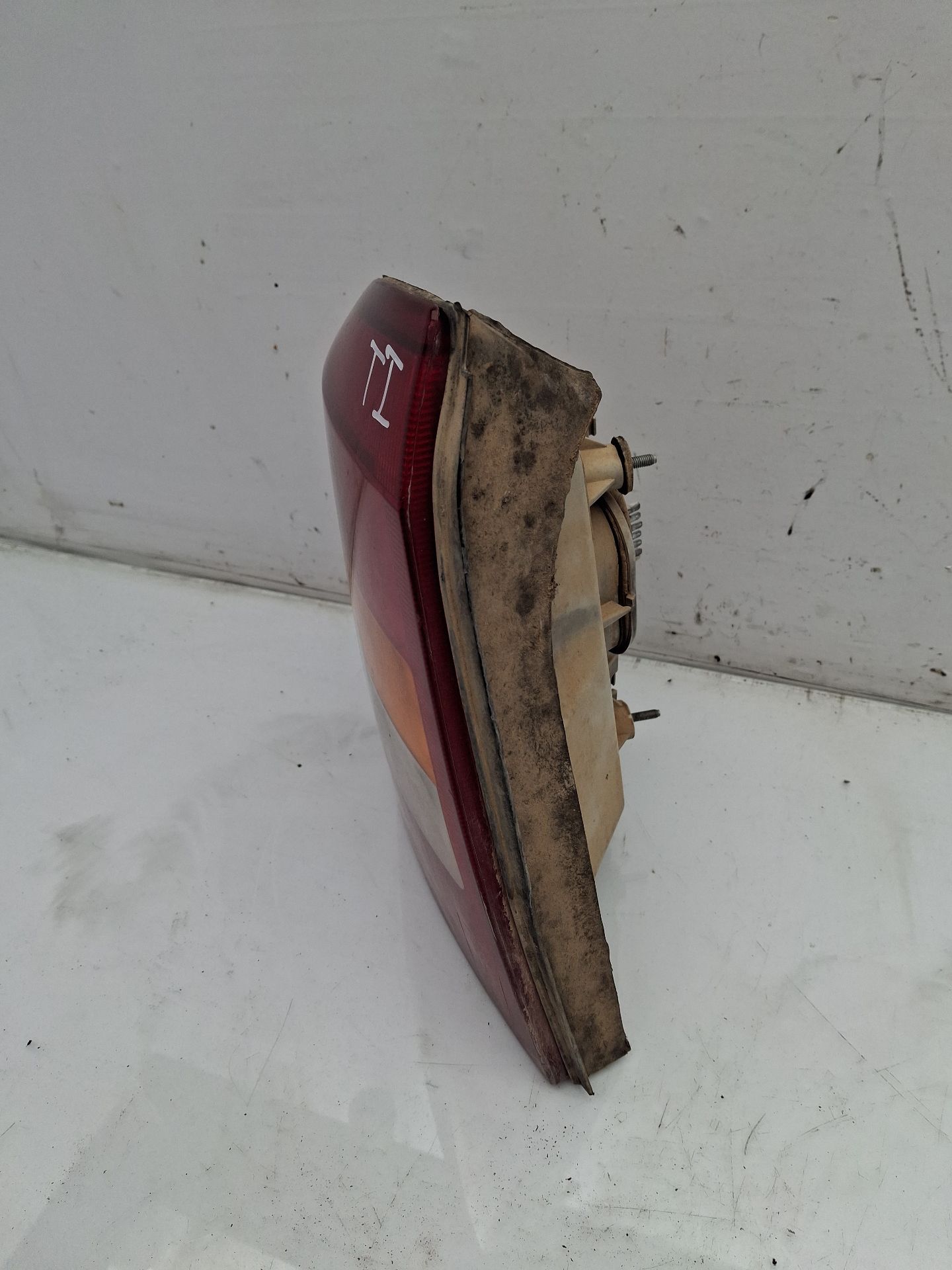 PILOTO TRASERO DERECHO OPEL ASTRA 