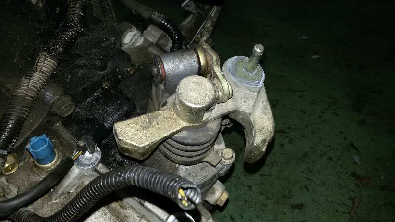 CAJA CAMBIOS NISSAN PRIMERA YD22