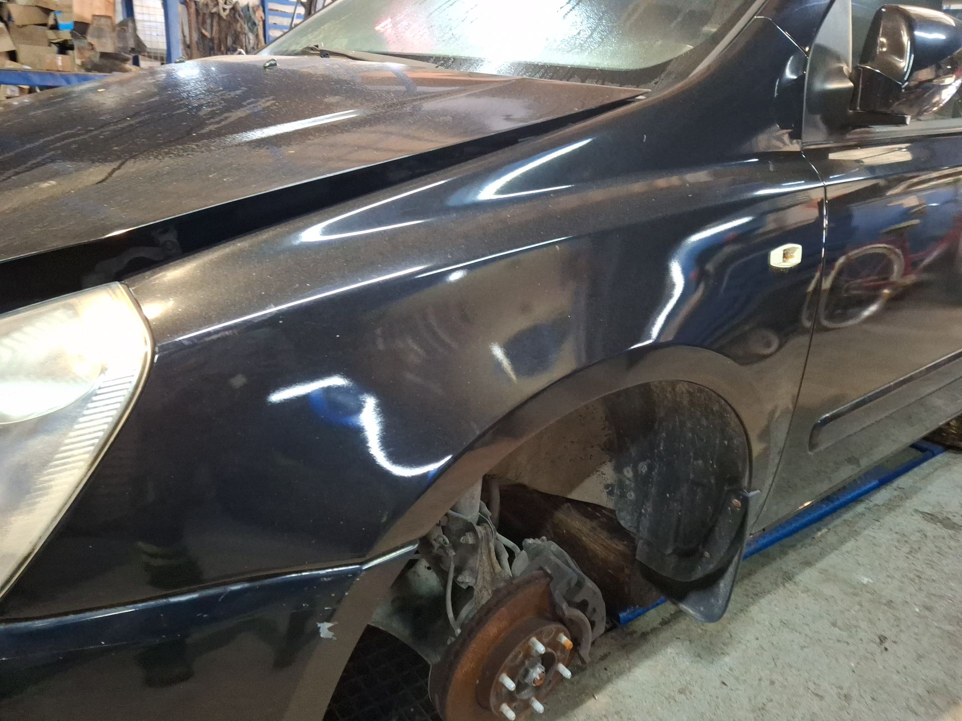 ALETA DELANTERA IZQUIERDA KIA CARNIVAL 