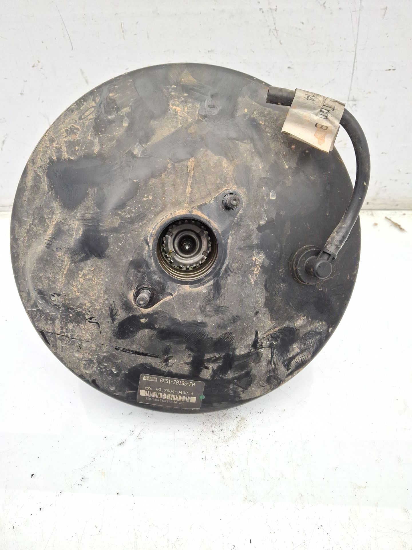 PARAGOLPES TRASERO FORD FOCUS 