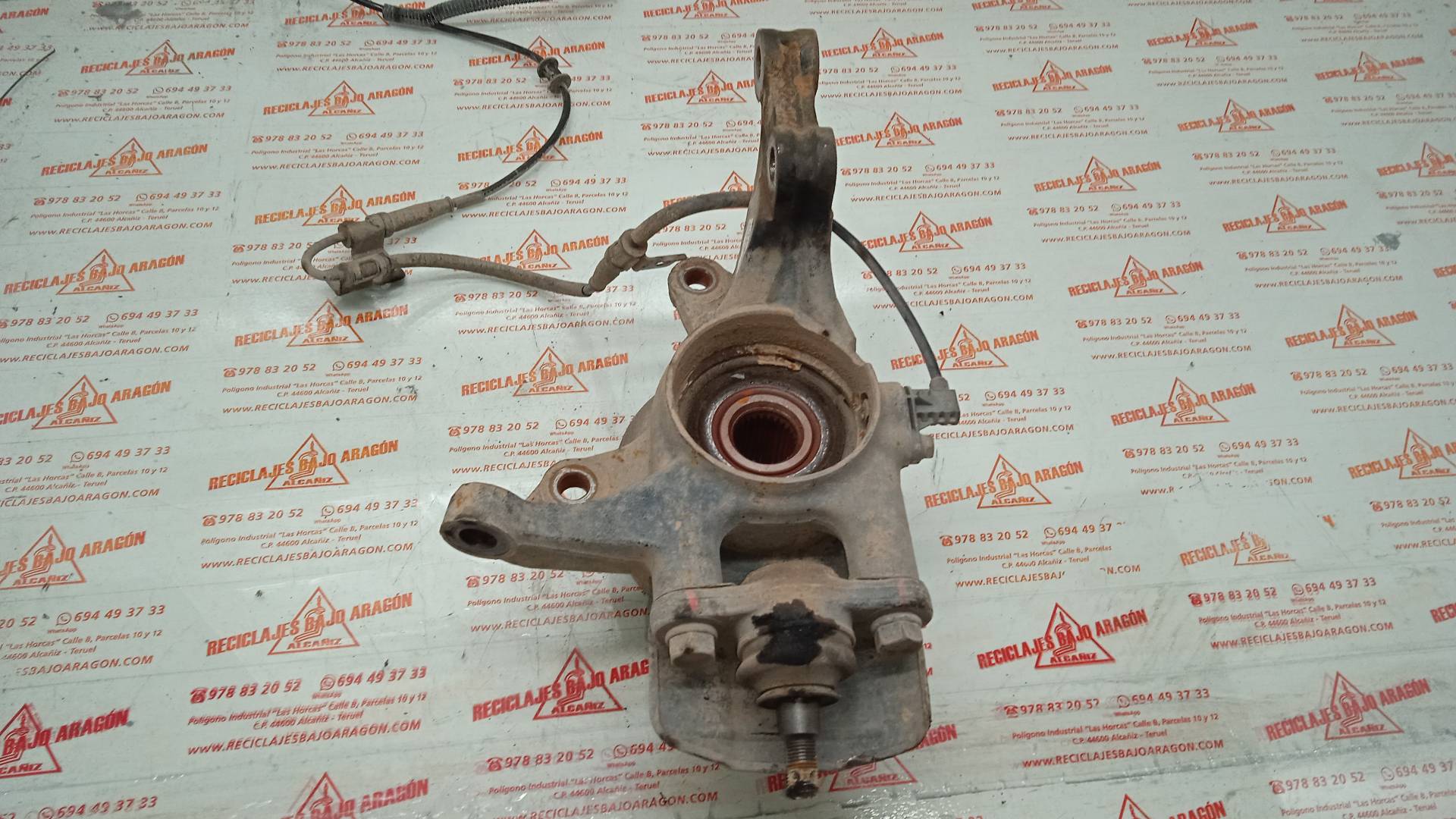 MANGUETA DELANTERA IZQUIERDA KIA CEED D4EA