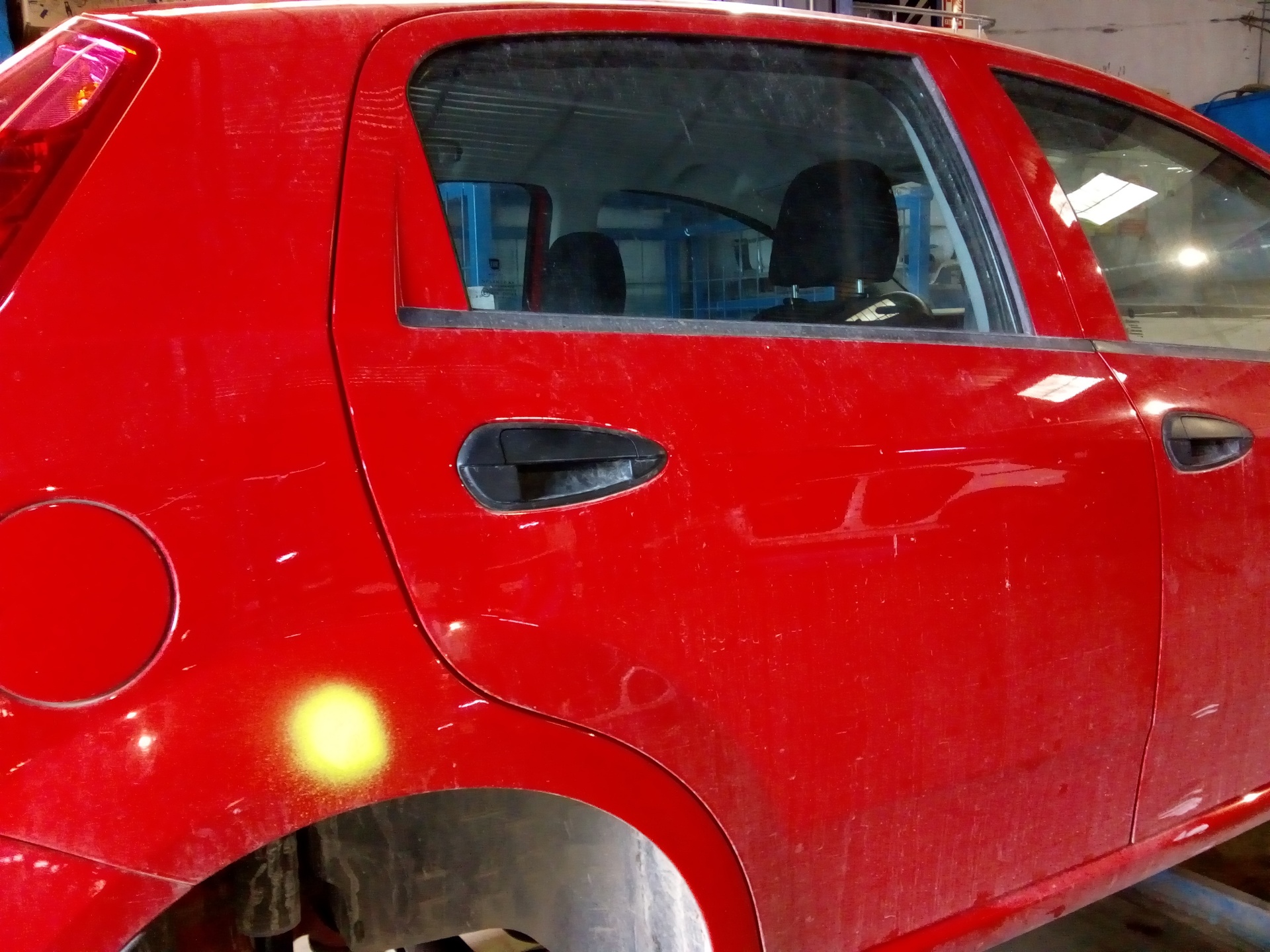 PUERTA TRASERA DERECHA FIAT GRANDE 199A4000