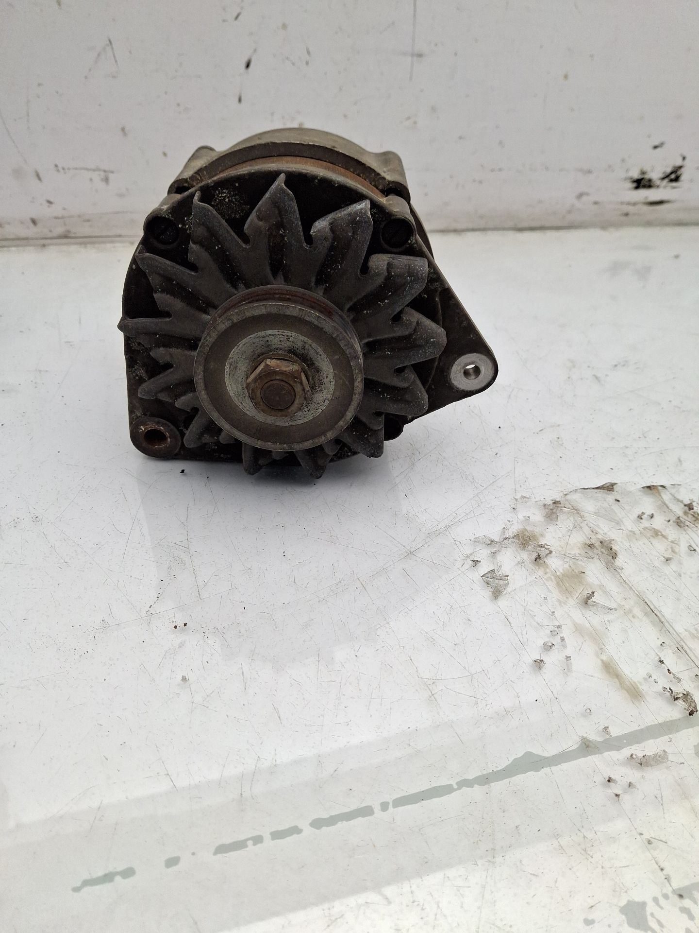 ALTERNADOR RENAULT 6 