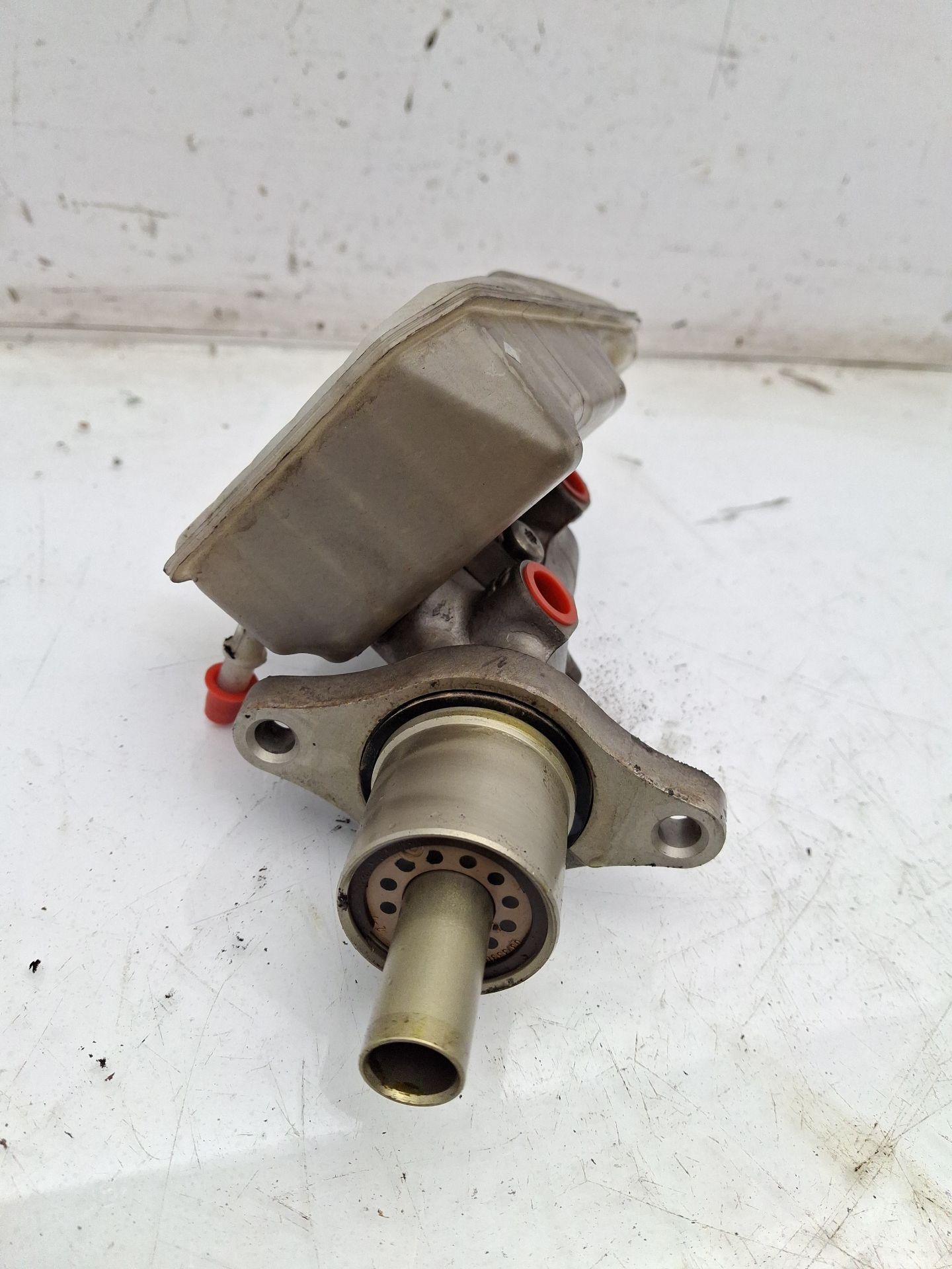 BOMBA FRENO FORD FOCUS 