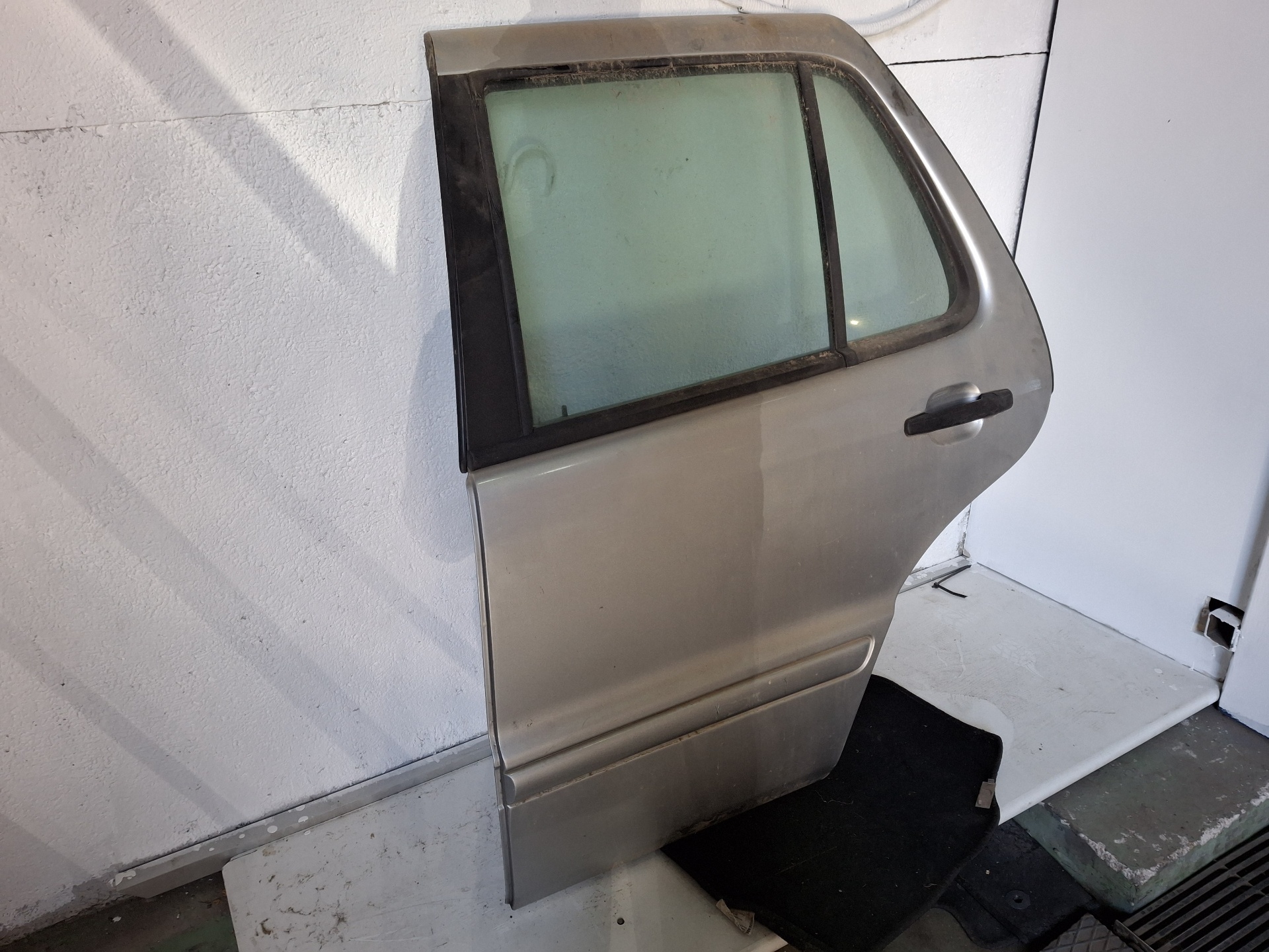 PUERTA TRASERA IZQUIERDA MERCEDES-BENZ CLASE M 612963