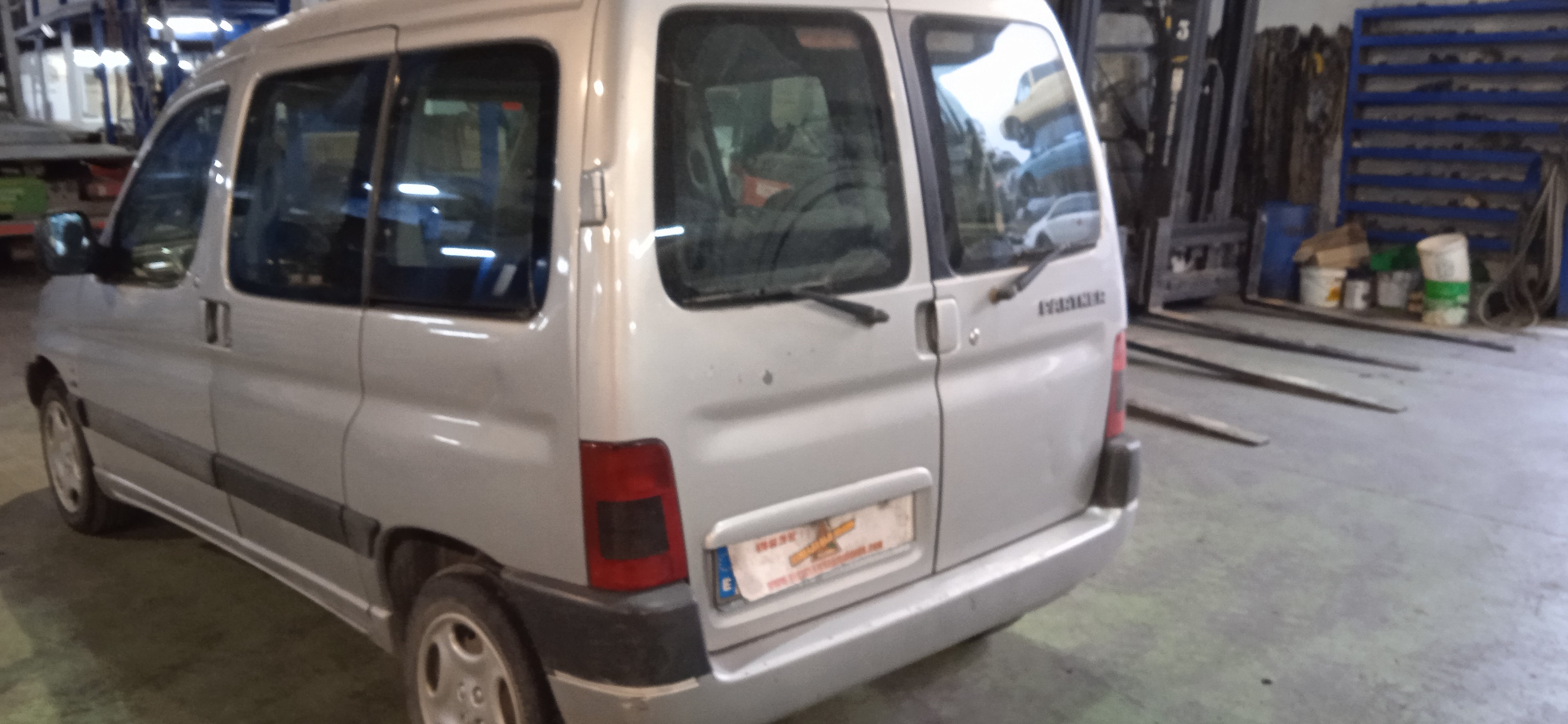 PARAGOLPES TRASERO PEUGEOT PARTNER RHY