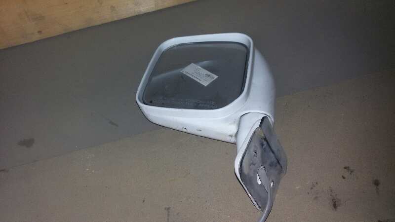RETROVISOR IZQUIERDO MITSUBISHI GALLOPER D4BH