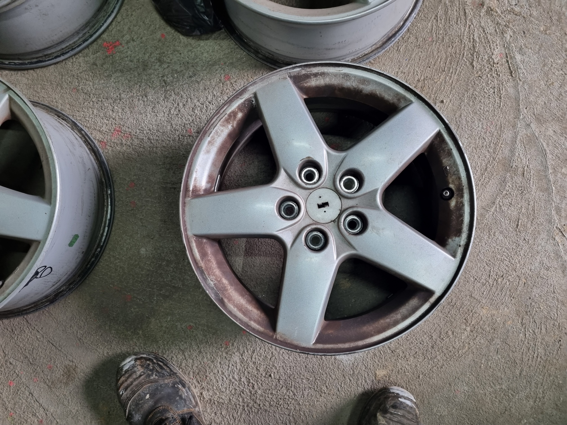 JUEGO LLANTAS PEUGEOT 407 9HZ