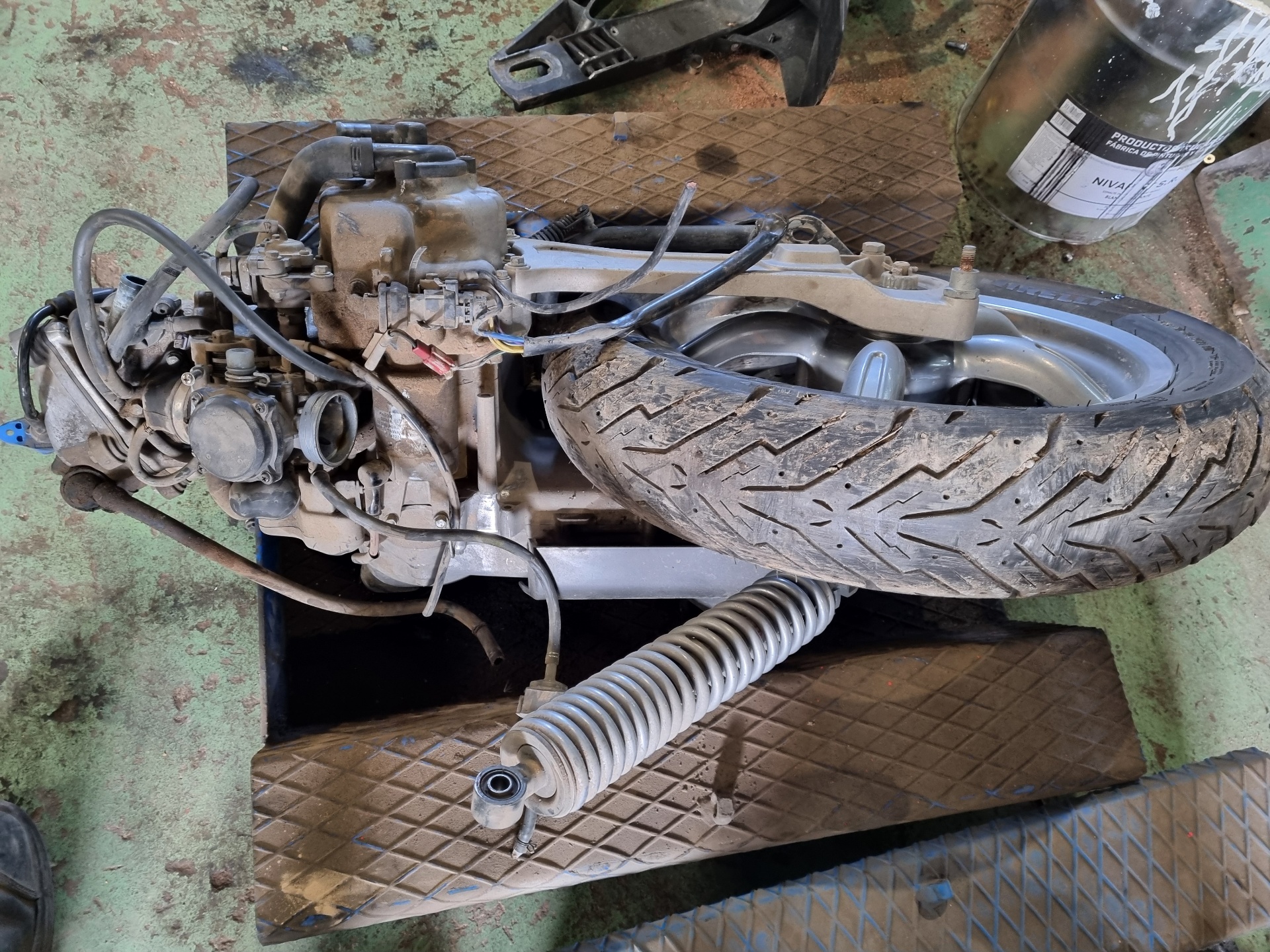 MOTOR COMPLETO APRILIA SCARABEO M285M