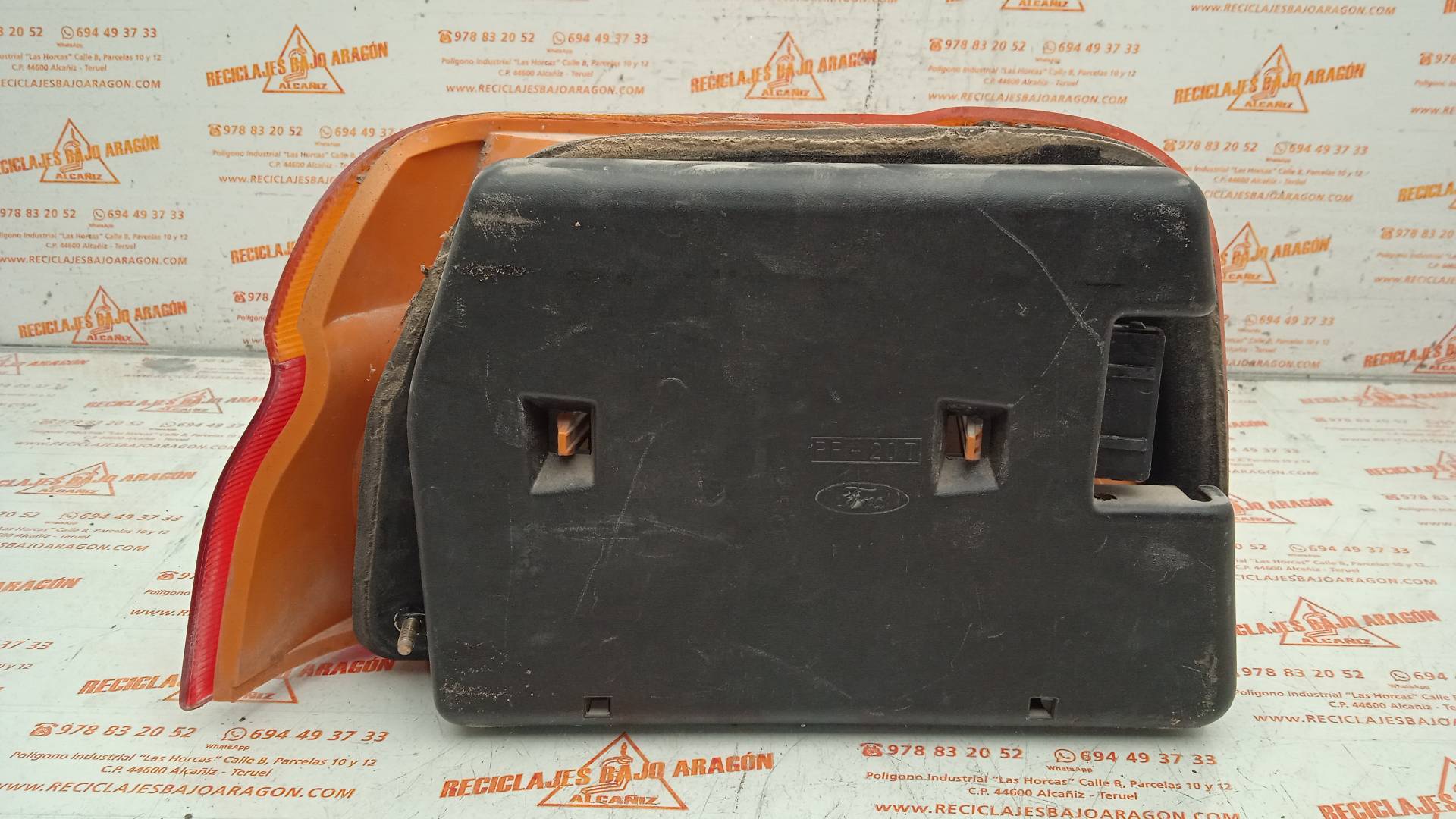 PILOTO TRASERO DERECHO FORD ESCORT L1E