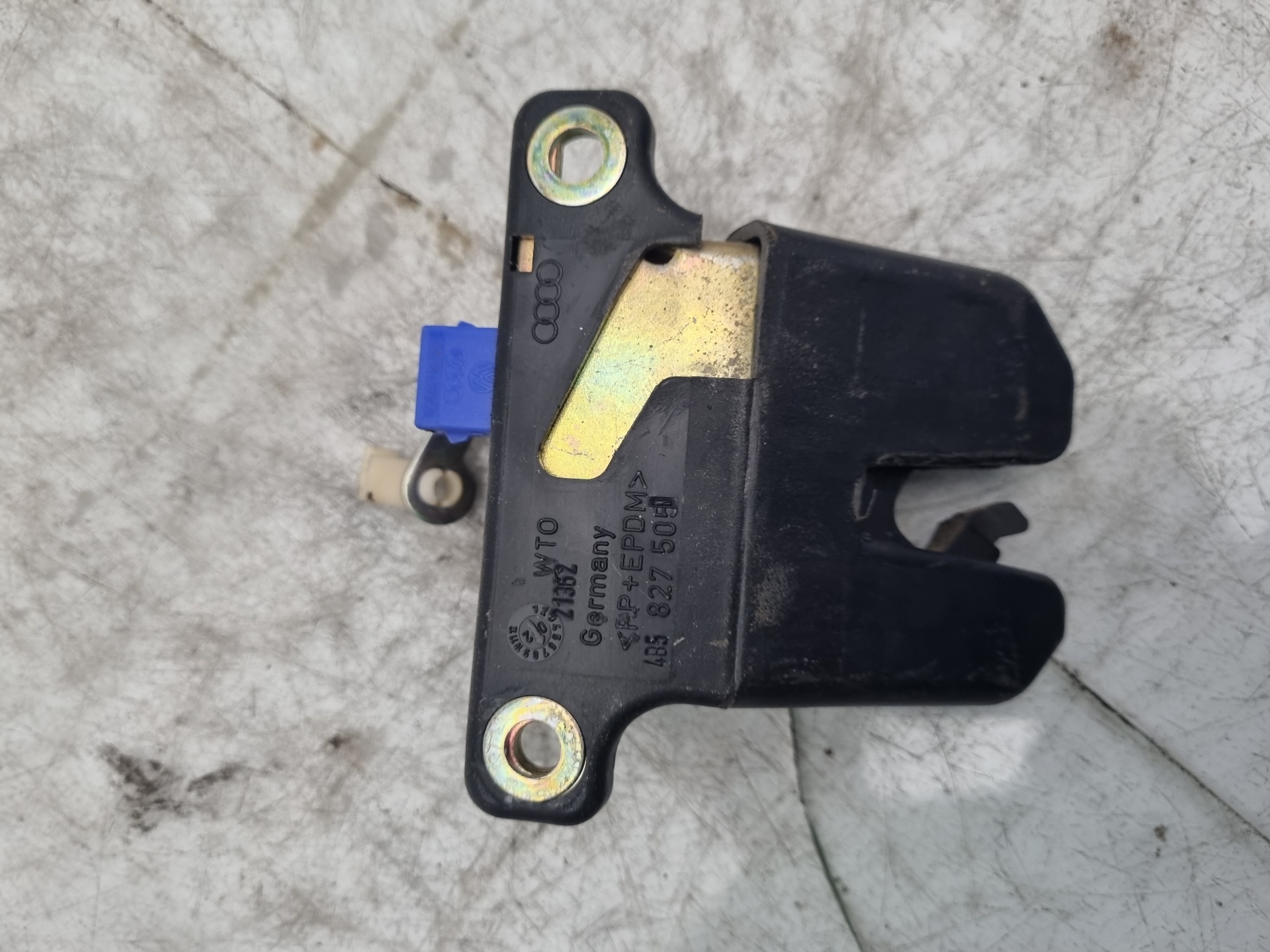 CERRADURA MALETERO / PORTON AUDI A6 BDV