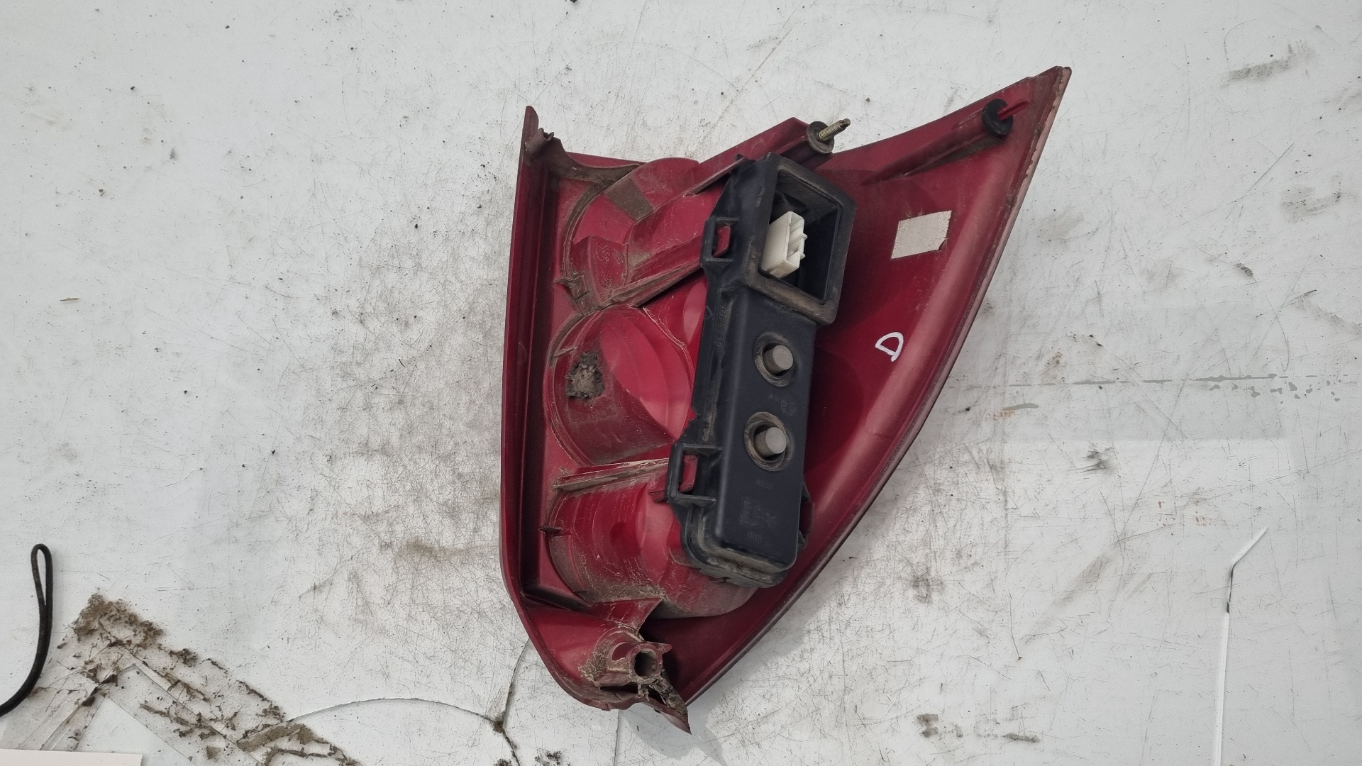 PILOTO TRASERO DERECHO PEUGEOT 307 9HY