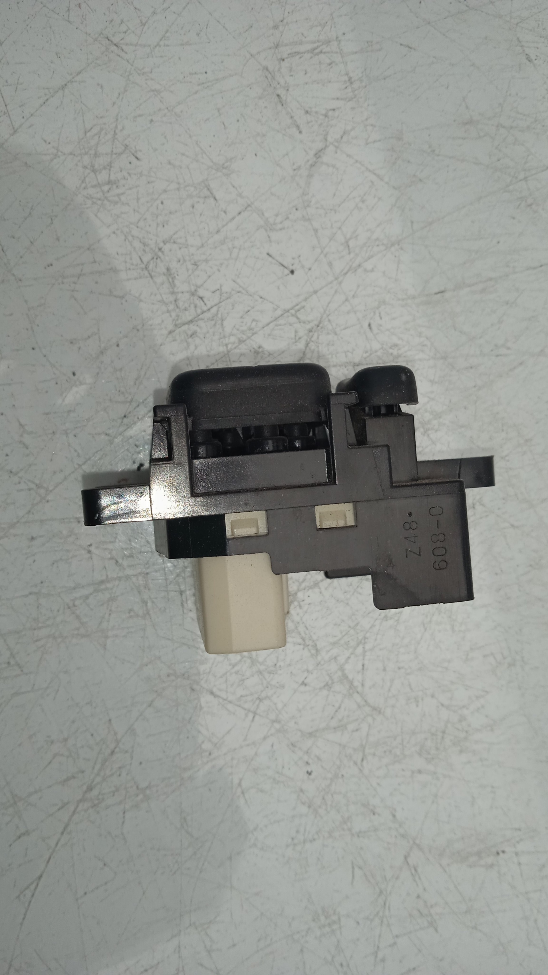 MANDO RETROVISOR MAZDA 6 L8