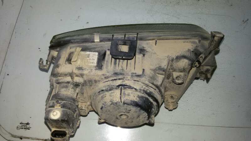 FARO IZQUIERDO RENAULT SC?NIC 
