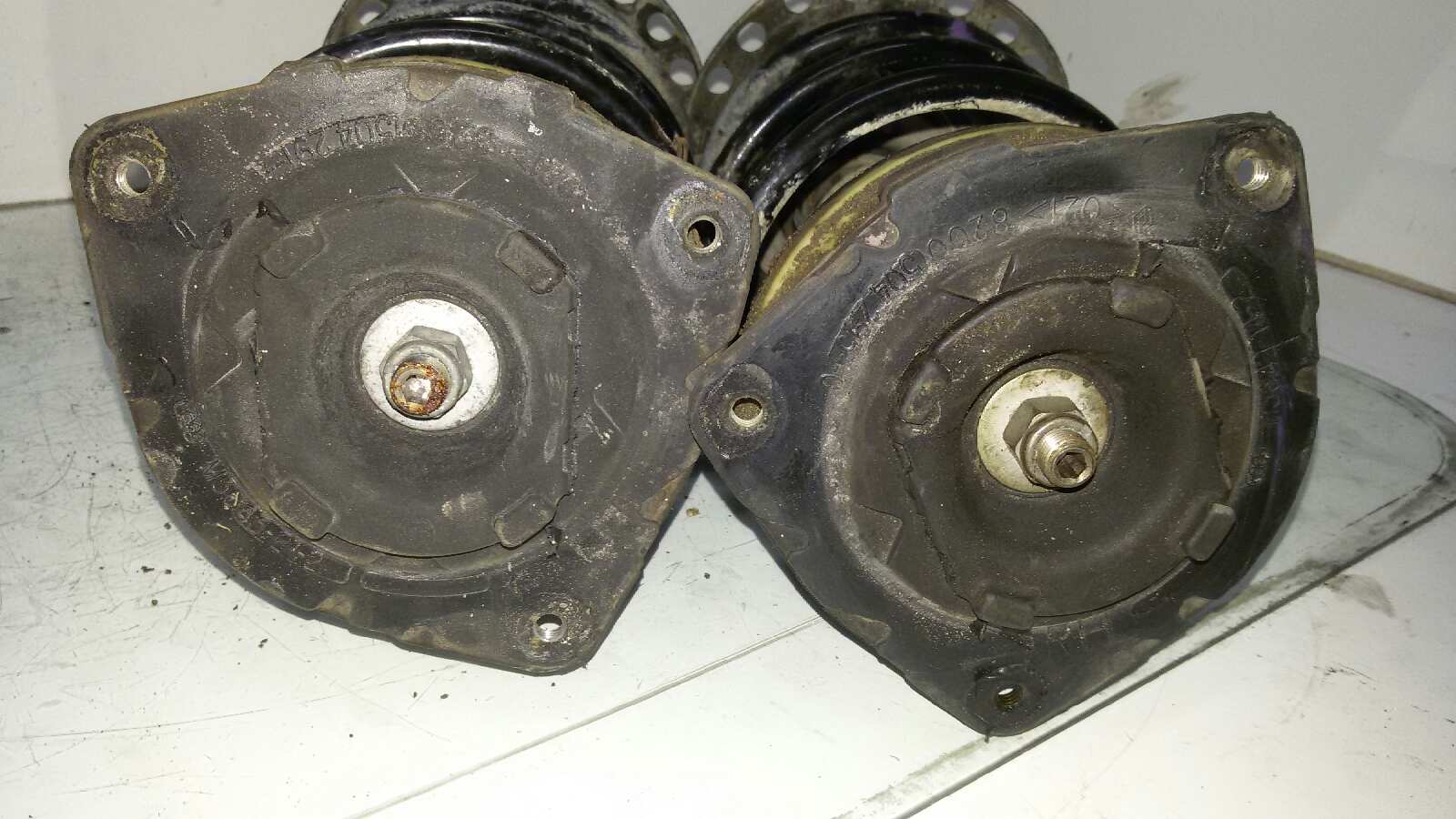 JUEGO AMORTIGUADORES DELANTERO RENAULT CLIO D4F740