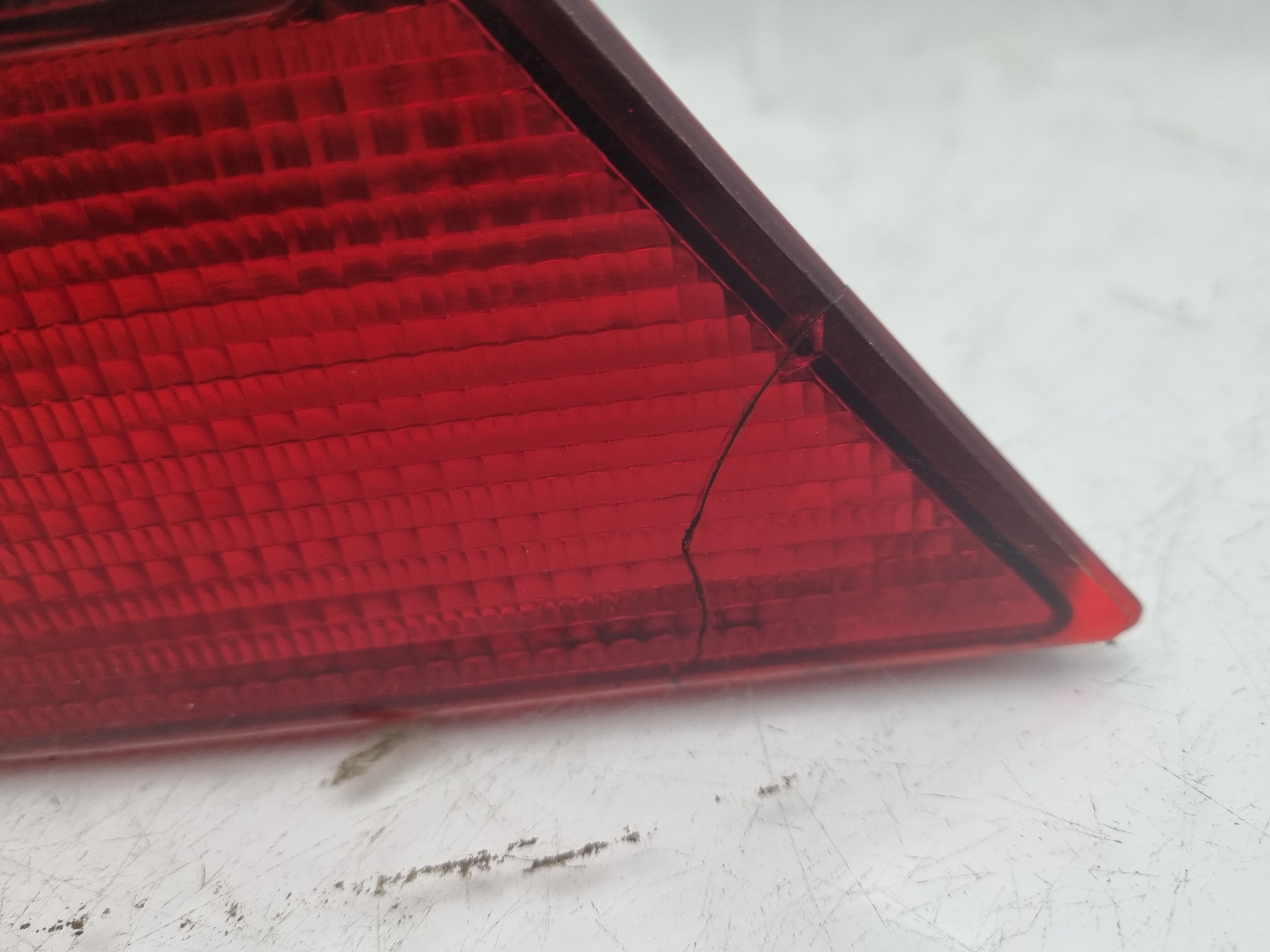 PILOTO TRASERO DERECHO VOLKSWAGEN GOLF AKL