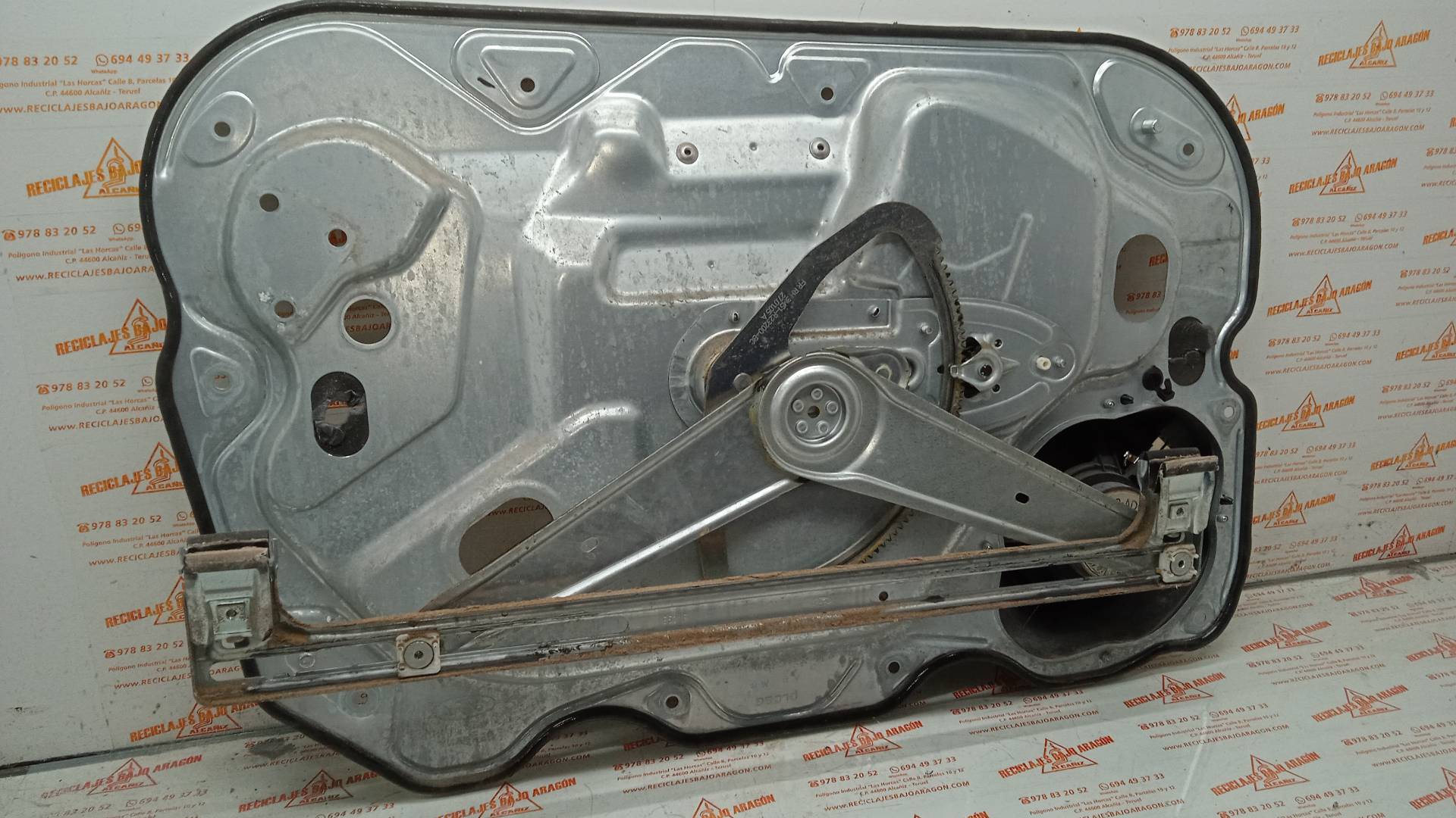 ELEVALUNAS DELANTERO DERECHO FORD FOCUS 