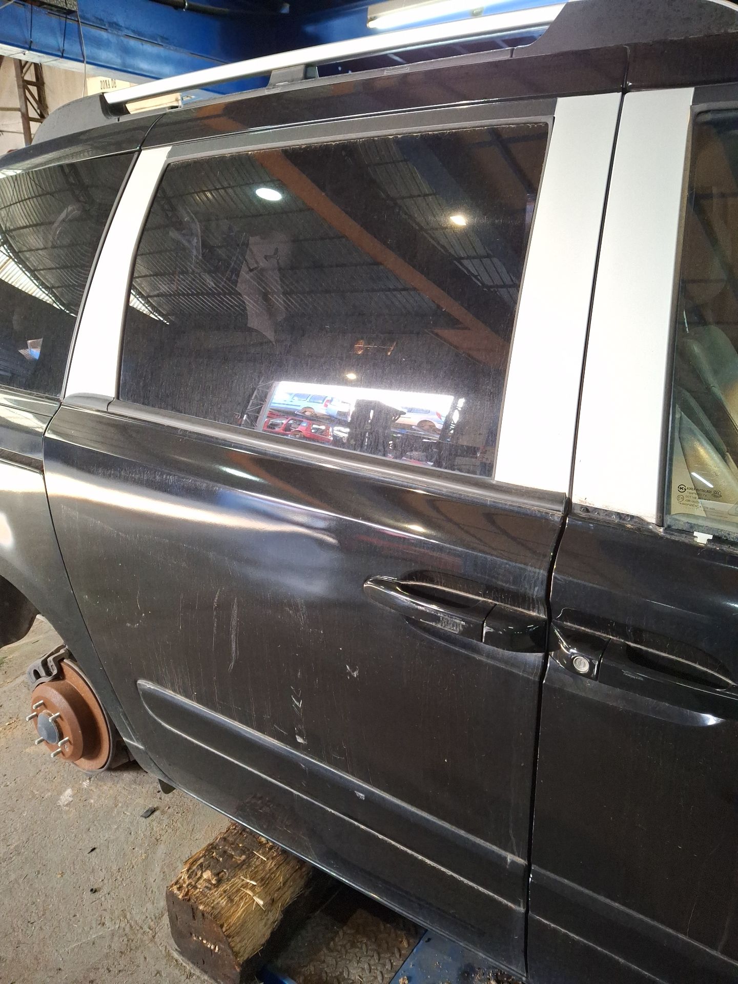 PUERTA LATERAL CORREDERA DERECHA KIA CARNIVAL 