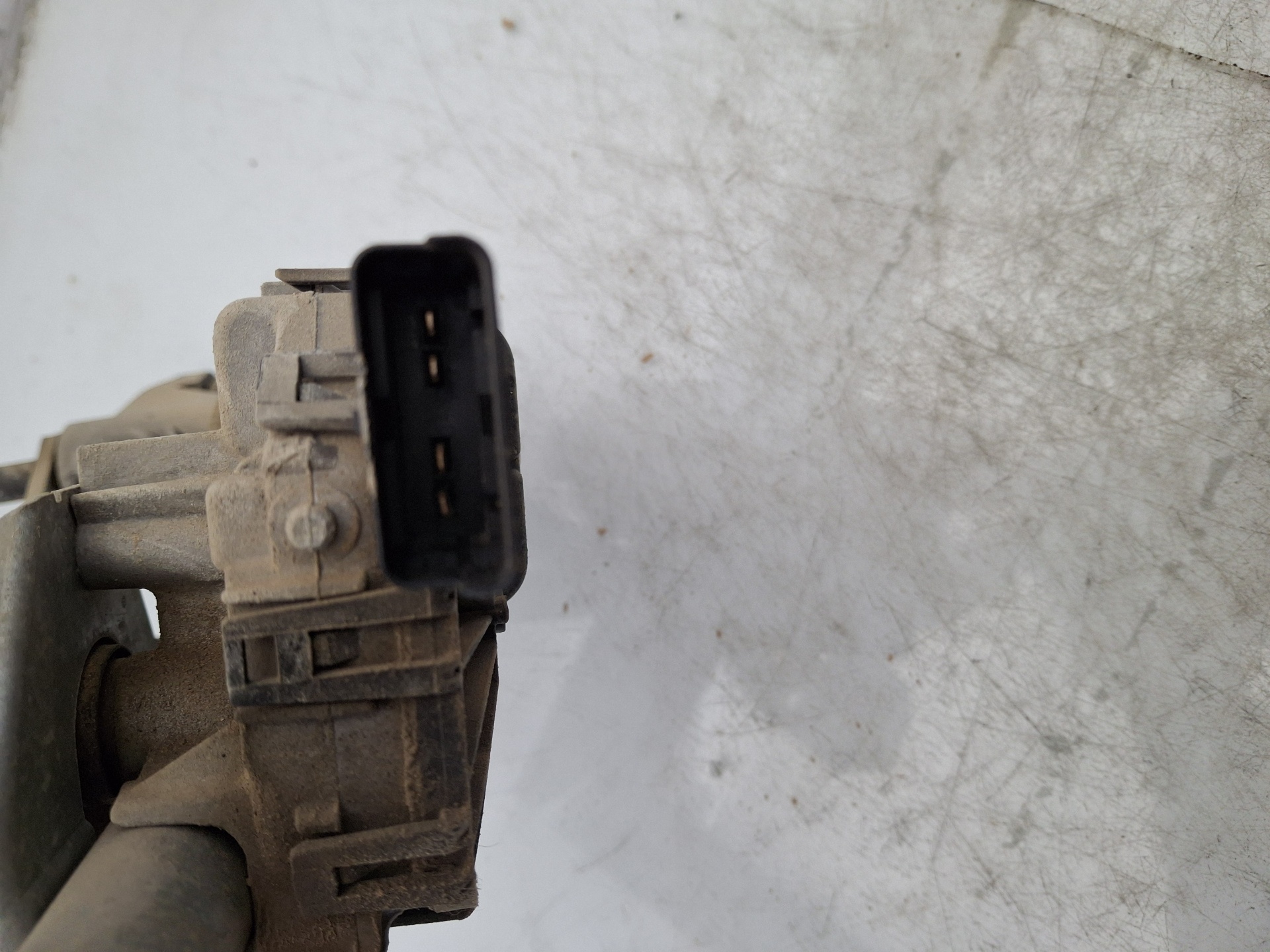 MOTOR LIMPIA DELANTERO RENAULT TWINGO K9K 17